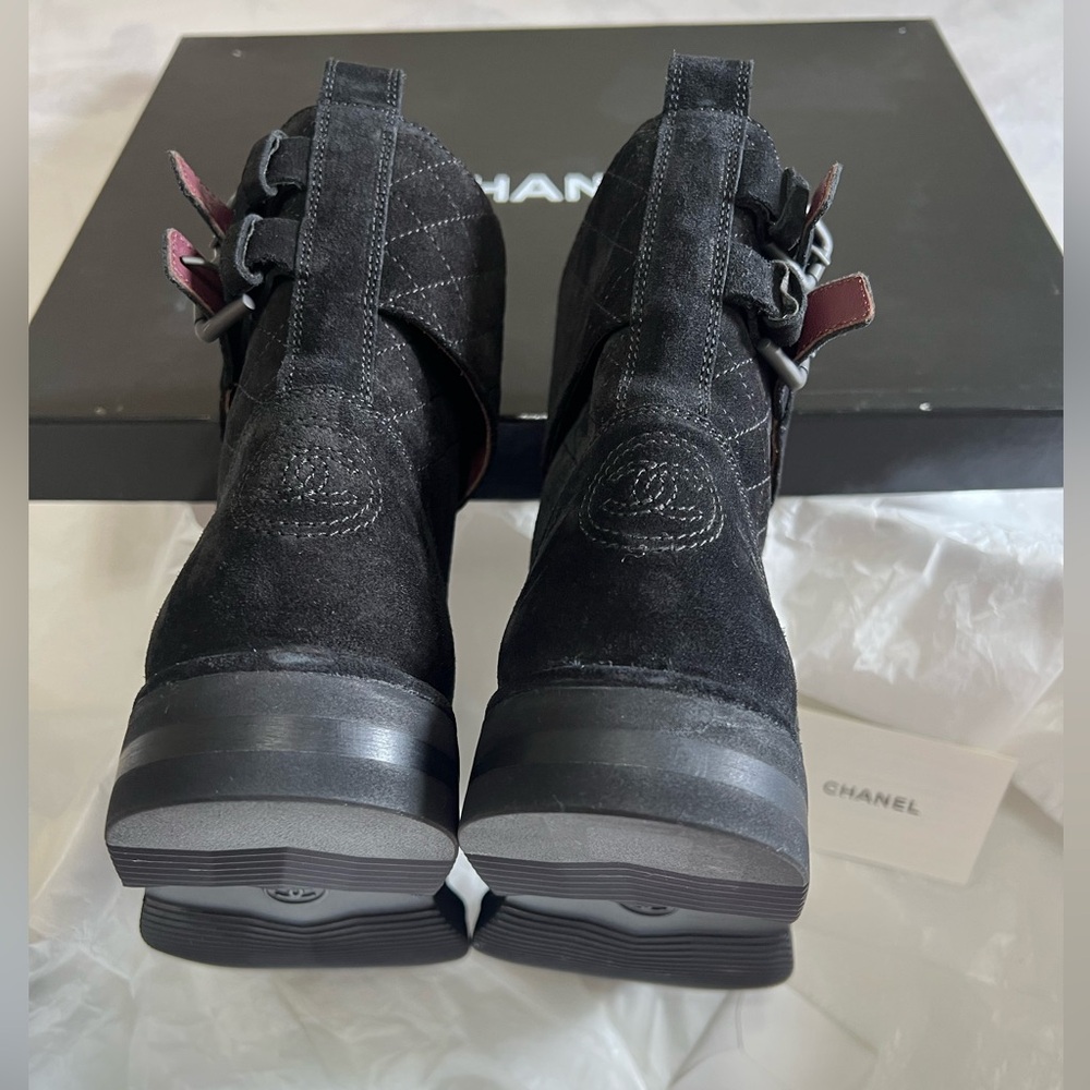 CHANEL Quilted Suede Combat Boots – Black Lace Up - Picture 15 of 17